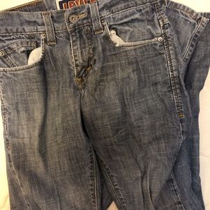 Levis 511 Slim Fit Jeans (w28, L32)